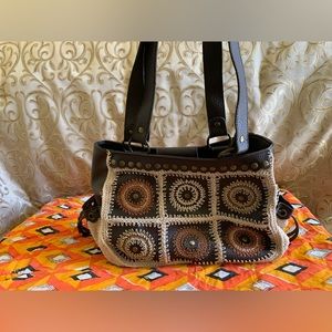 Macrame brown leather purse